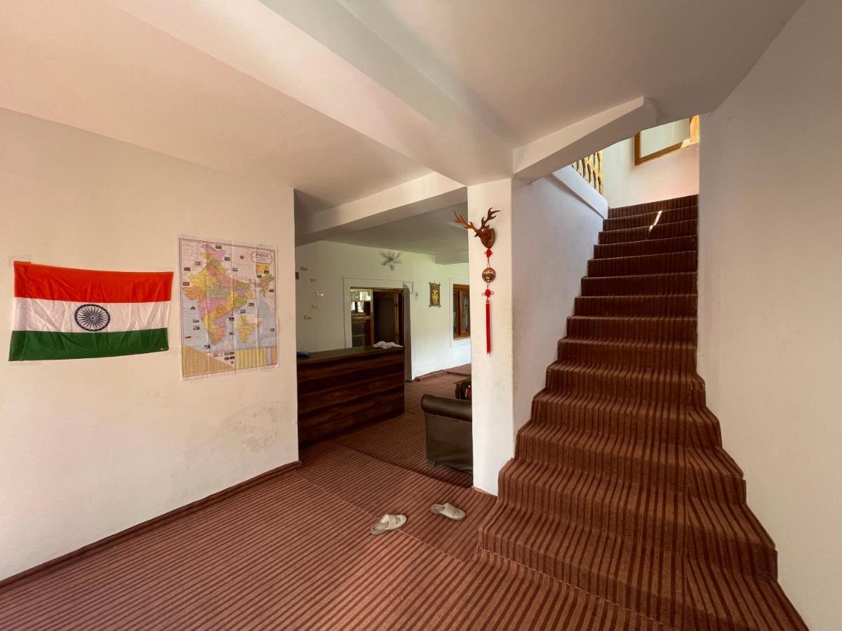 Gaywoo Guest House เลห์ ภายนอก รูปภาพ